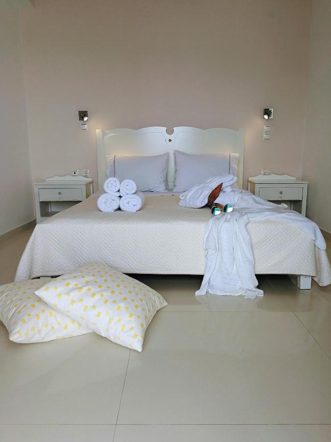 Eight Dimensions Capari Suites Elafonisos חדר תמונה